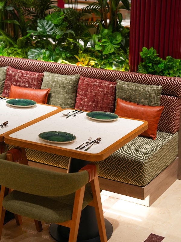 Elegant dining experience